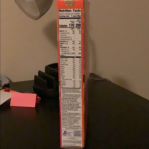 Travis Scott Reese’s puffs - Picture 4 of 4